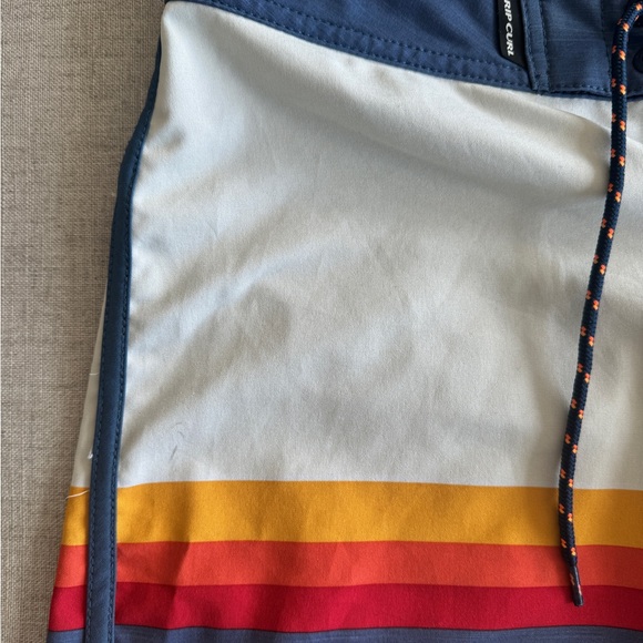 RIP CURL Mirage Surf Revival Mens Boardshorts - Size 29 - Picture 5 of 6